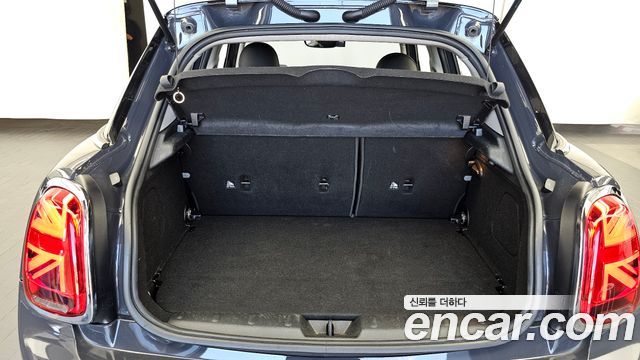 MINI Cooper S 5Door Standard 3rd 2019 — фото 20