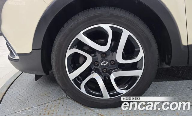 Renault Korea QM3 RE 2015 — фото 5