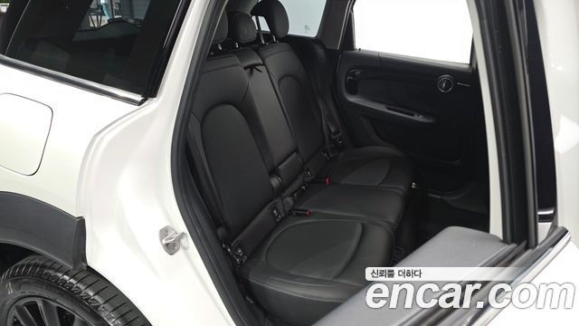 MINI Cooper Countryman Classic 2nd 2024 — фото 12