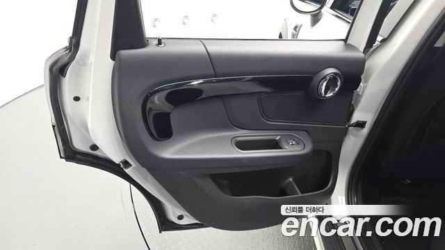 MINI Cooper Countryman Classic 2nd 2024 — фото 25