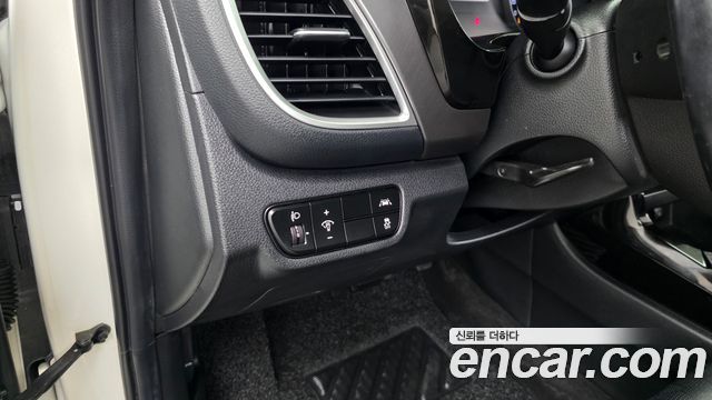 Kia Seltos Gasoline 1.6 Turbo 2WD Prestige 2021 — фото 17