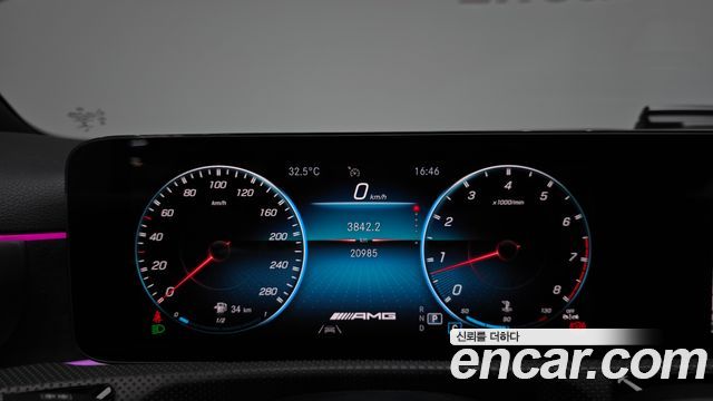 Mercedes-Benz A-Class (W177) AMG A35 4MATIC Sedan 2023 — фото 8