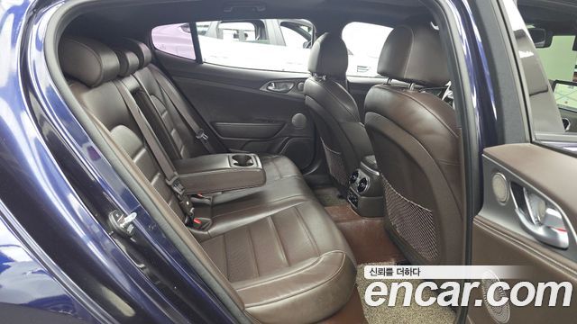 Kia Stinger 2.2 Diesel AWD Platinum 2019 — фото 16