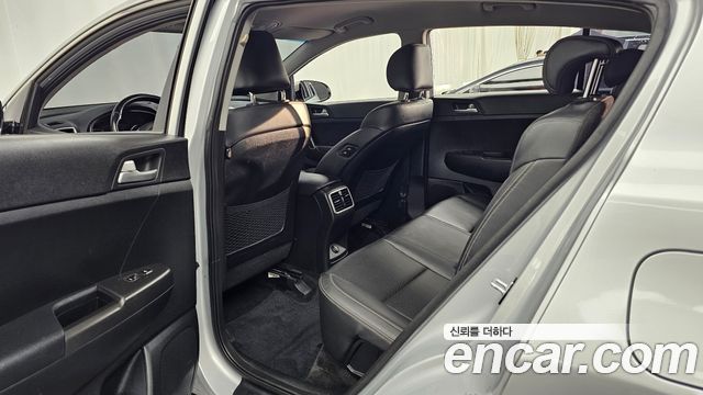 Kia Sportage The Bold Diesel 2.0 2WD Prestige 2019 — фото 12