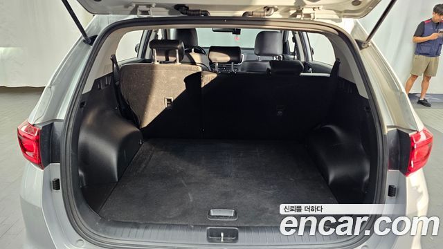 Kia Sportage The Bold Diesel 2.0 2WD Prestige 2019 — фото 17