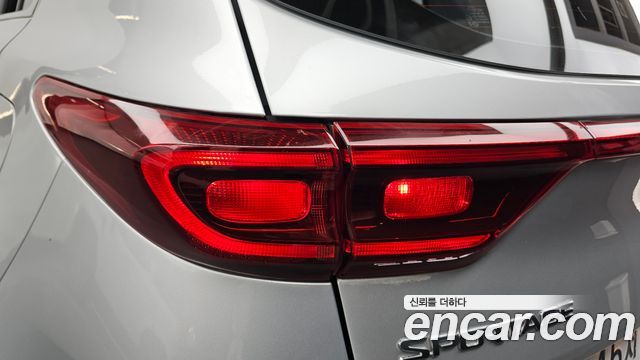 Kia Sportage The Bold Diesel 2.0 2WD Prestige 2019 — фото 23