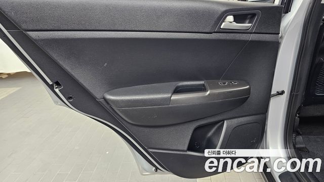 Kia Sportage The Bold Diesel 2.0 2WD Prestige 2019 — фото 25
