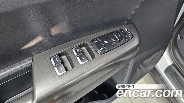 Kia Sportage The Bold Diesel 2.0 2WD Prestige 2019 — фото 29