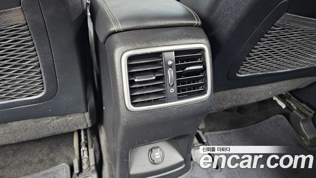 Kia Sportage The Bold Diesel 2.0 2WD Prestige 2019 — фото 31