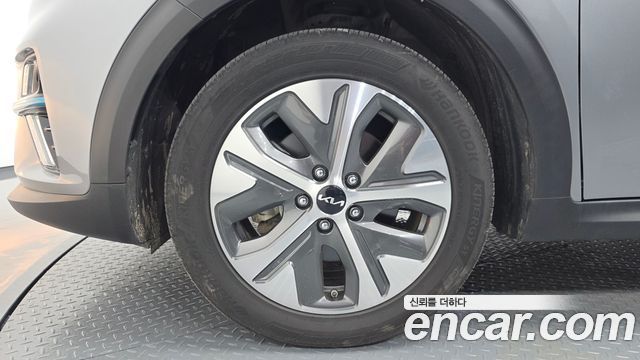 Kia Niro EV Prestige 2022 — фото 5