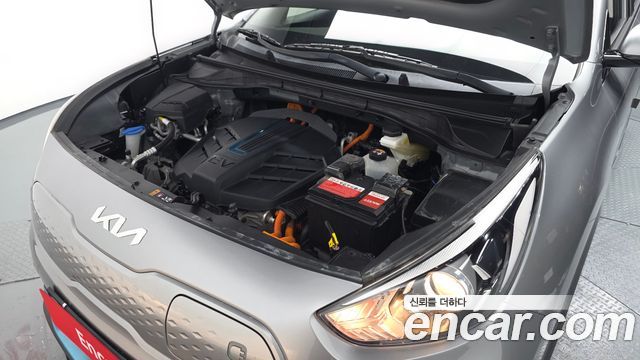 Kia Niro EV Prestige 2022 — фото 6