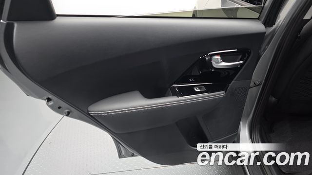 Kia Niro EV Prestige 2022 — фото 25