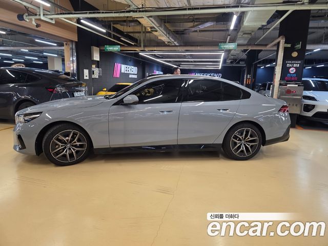 BMW 5 Series (G60) 523d xDrive M Sport 2026 — фото 2