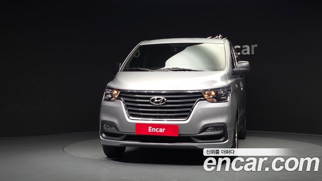 Hyundai Grand Starex Van 3-Seater Smart 2021 — фото 3