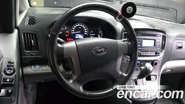 Hyundai Grand Starex Van 3-Seater Smart 2021 — фото 13
