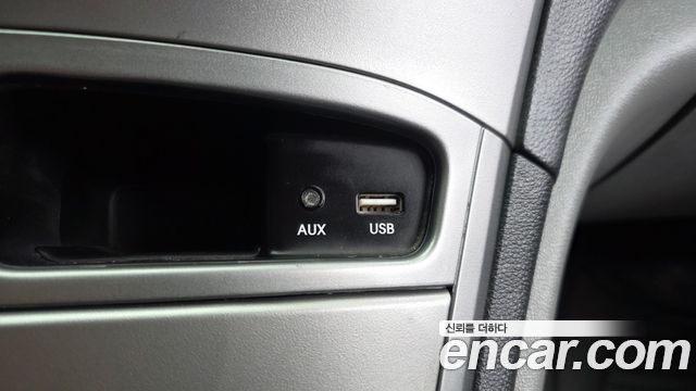 Hyundai Grand Starex Van 3-Seater Smart 2021 — фото 31