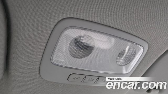 Hyundai Grand Starex Van 3-Seater Smart 2021 — фото 32