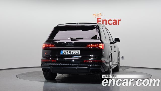 Audi SQ7 (4M) 4.0 TFSI Quattro 2025 — фото 4