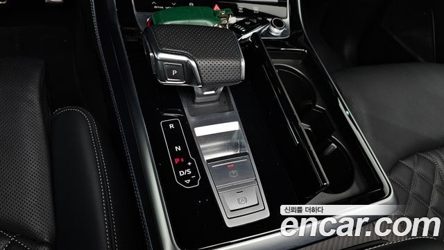 Audi SQ7 (4M) 4.0 TFSI Quattro 2025 — фото 9