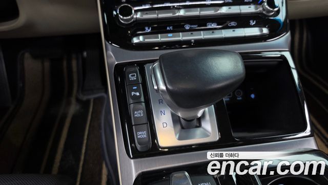 Genesis EQ900 3.3 T-GDI AWD Premiun Luxury 2016 — фото 9