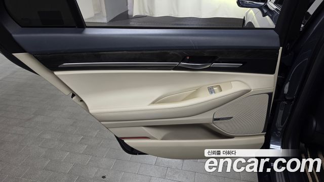 Genesis EQ900 3.3 T-GDI AWD Premiun Luxury 2016 — фото 25