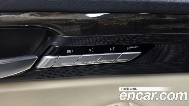 Genesis EQ900 3.3 T-GDI AWD Premiun Luxury 2016 — фото 34