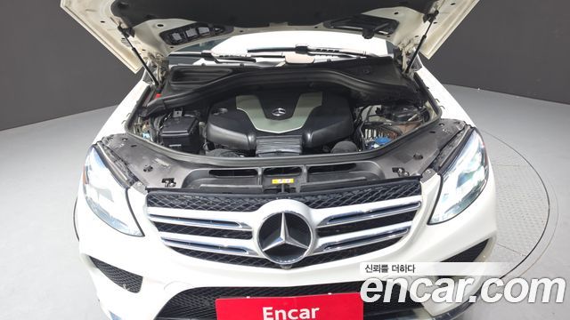 Mercedes-Benz GLE-Class (W166) GLE350 d 4MATIC Premium 2018 — фото 6