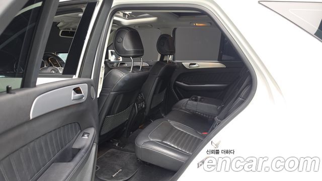 Mercedes-Benz GLE-Class (W166) GLE350 d 4MATIC Premium 2018 — фото 11