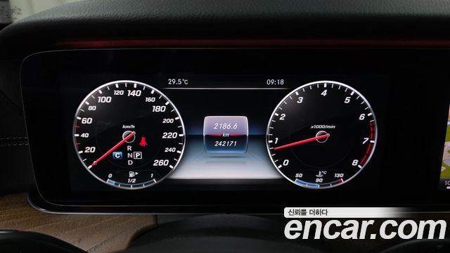 Mercedes-Benz E-Class (W213) E300 4MATIC Exclusive 2017 — фото 8