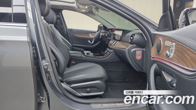 Mercedes-Benz E-Class (W213) E300 4MATIC Exclusive 2017 — фото 11