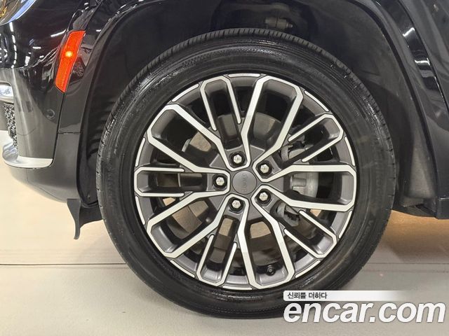 Jeep Grand Cherokee (WL) L 3.6 Summit Reserve 2022 — фото 20