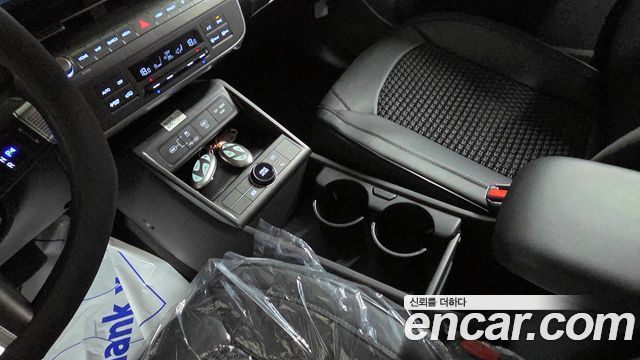 Hyundai Kona Electric (SX2) Standard E-Value+ 2025 — фото 18