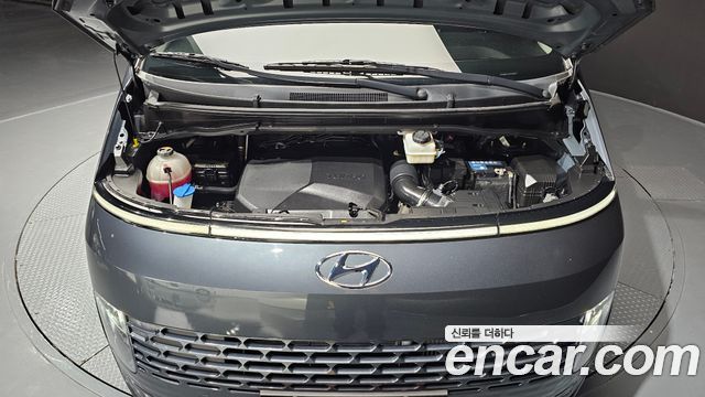 Hyundai Staria Cargo 5-Seater Modern 2023 — фото 6