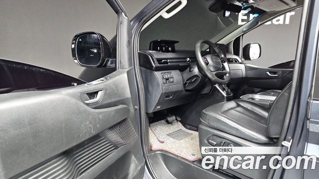 Hyundai Staria Cargo 5-Seater Modern 2023 — фото 10