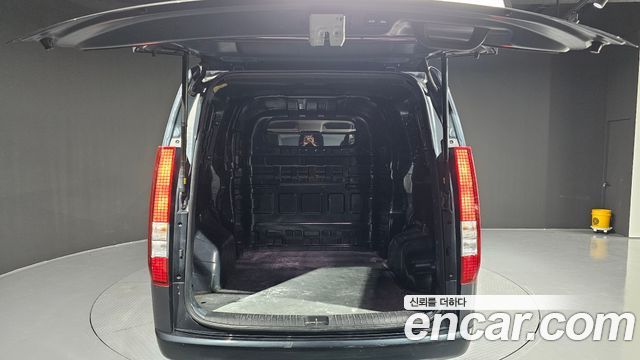 Hyundai Staria Cargo 5-Seater Modern 2023 — фото 20