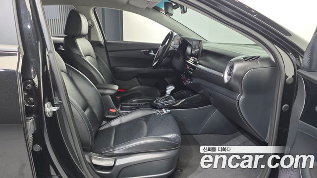 Kia K3 (II) 1.6 Prestige 2023 — фото 11