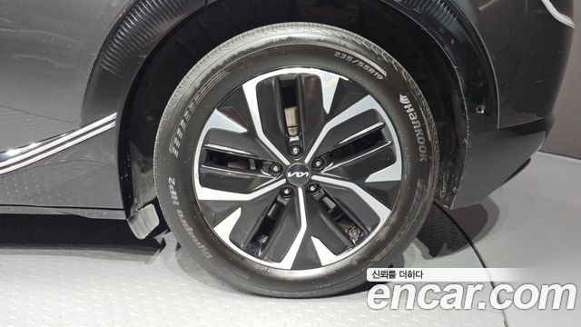 Kia EV6 Long Range Earth 2022 — фото 21