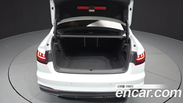 Audi A4 (B9) 40 TFSI Premium 2023 — фото 20
