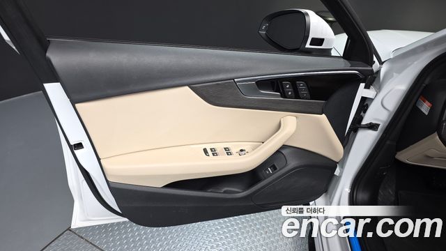 Audi A4 (B9) 40 TFSI Premium 2023 — фото 24