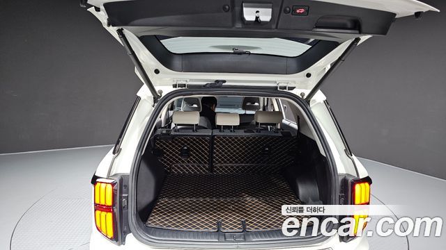 KG Mobility (SsangYong) Torres EVX E7 2024 — фото 35