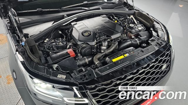 Land Rover Range Rover Velar 3.0 D300 R-Dynamic HSE 2018 — фото 6