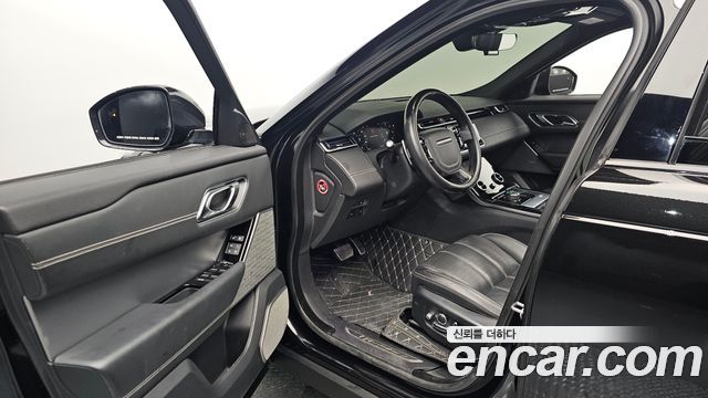 Land Rover Range Rover Velar 3.0 D300 R-Dynamic HSE 2018 — фото 10