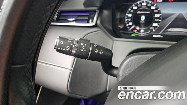 Land Rover Range Rover Velar 3.0 D300 R-Dynamic HSE 2018 — фото 15
