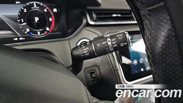 Land Rover Range Rover Velar 3.0 D300 R-Dynamic HSE 2018 — фото 16