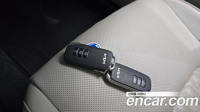 Kia Sportage Hybrid (V) Signature Gravity 2WD 2022 — фото 15