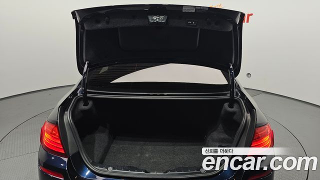 BMW 5 Series (F10) 520d M Aero Dynamic 2016 — фото 20
