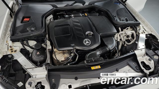 Mercedes-Benz E-Class (W213) E220d 4MATIC Avantgarde 2018 — фото 6