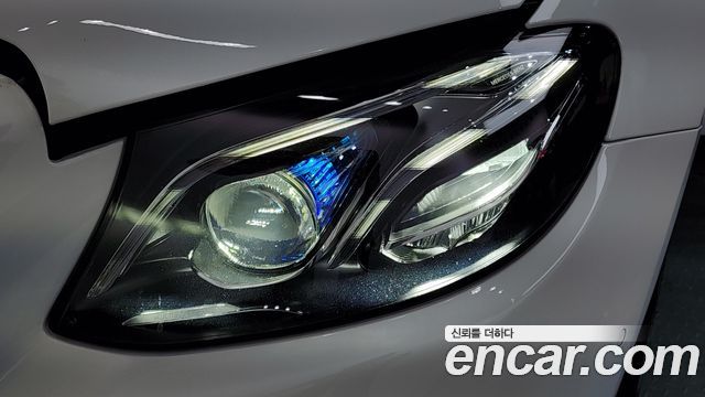 Mercedes-Benz E-Class (W213) E220d 4MATIC Avantgarde 2018 — фото 22