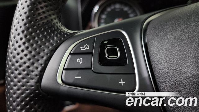 Mercedes-Benz E-Class (W213) E220d 4MATIC Avantgarde 2018 — фото 32
