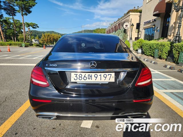 Mercedes-Benz E-Class (W213) E300 Avantgarde 2020 — фото 5